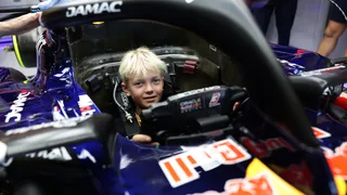 Verstappen su Robin Raikkonen: “Gareggia su qualsiasi mezzo, mi ricorda me. Kimi gli darà buoni consigli”