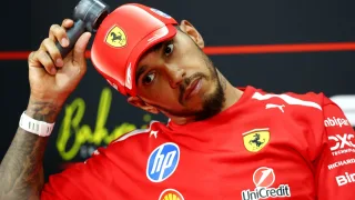 Lewis Hamilton pinpoints key Ferrari change for F1 Sepang front row start
