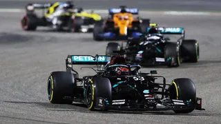 Russell e quella prima volta in Mercedes: “Non entravo nell’abitacolo, ho ancora la cicatrice”
