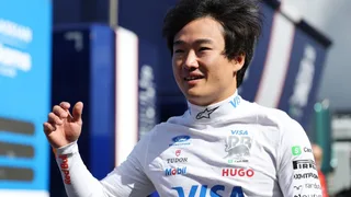 Yuki Tsunoda reveals beach phone call that led to surprise F1 return