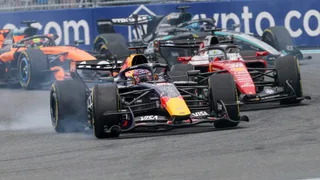 Verstappen: “Con Mercedes e McLaren conversazioni serie, ma è troppo facile saltare sulla macchina più veloce”