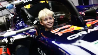 Red Bull signs F1 world champion Kimi Raikkonen’s son Robin to driver programme
