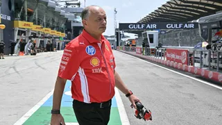 Vasseur: “Non posso lamentarmi dell’organizzazione Ferrari. Puntare il dito sarebbe un enorme errore”