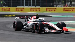Komatsu rules out a pink car & not a new sponsor