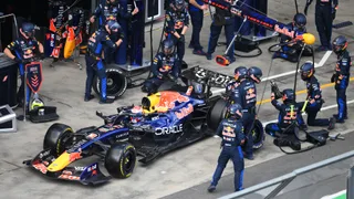 F1 Explains: Pit Crews' Secrets with Former Red Bull Mechanic Calum Nicholas