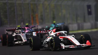 F1 | I doppiaggi sono diventati complessi: le bandiere blu rischiano di mandare in confusione le PU