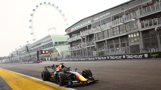 Verstappen edges Russell for Singapore Sprint pole but penalty threat looms
