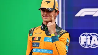 Lando Norris signs new long-term McLaren F1 deal