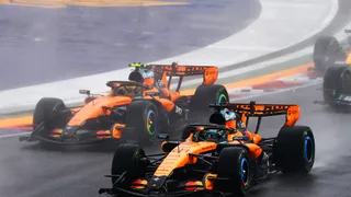 Stella gets serious with McLaren drivers after Singapore collision