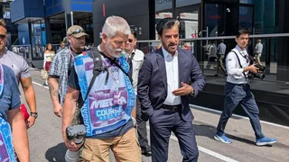 Czech Republic president attends Hungarian GP... as a photographer