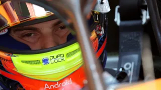 'Not looking in his mirrors' - Oscar Piastri hits out at Lewis Hamilton over impeding at F1 Hungarian GP