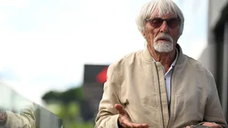 Ecclestone ci ricasca: in aeroporto con il fucile, fermato in Portogallo