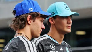 Mercedes face critical decision to avoid "uncomfortable" F1 title run-in