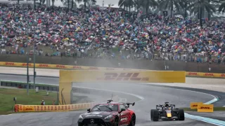 FIA explains bizarre technical problems behind Bahrain GP start delay