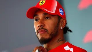 Hamilton: “Ho parlato con Vasseur, abbiamo opinioni diverse ma una sintesi si trova sempre”
