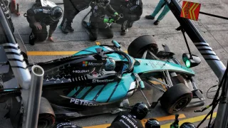 Mercedes reveals Singapore split car plan amid F1 upgrade confusion