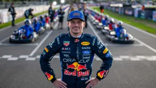 Verstappen vince la ‘Max vs 100′: “In griglia ero un po’ preoccupato, poi dopo il primo giro ho capito che era tutto sotto controllo”