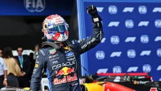 Max Verstappen beats Lewis Hamilton for first non Mercedes-powered pole of F1 2026 at Bahrain GP in Malaysia
