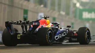 AS IT HAPPENED: Verstappen wins dramatic Singapore Sprint