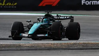 Mercedes to run old + new car spec in Singapore amid upgrade doubts