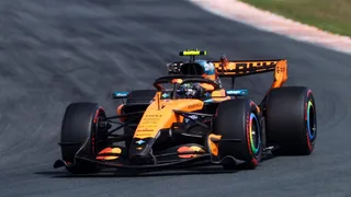 F1 | Norris fa il bis e trionfa anche a Zandvoort davanti a Kimi e Russell. Ferrari ai piedi del podio