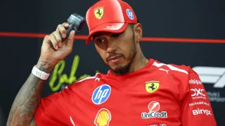 Lewis Hamilton reveals how Ferrari “hit the sweet spot” with late F1 car changes in Bahrain GP qualifying